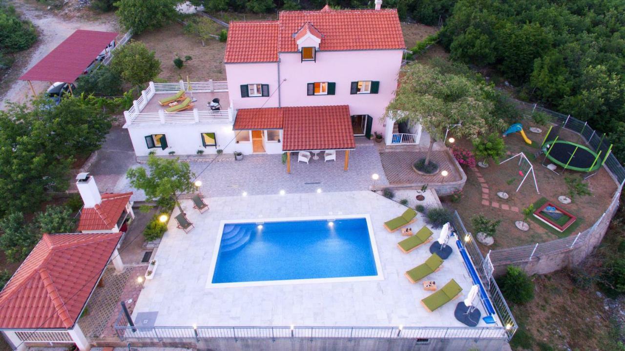 Holiday Home Koprivno Kültér fotó